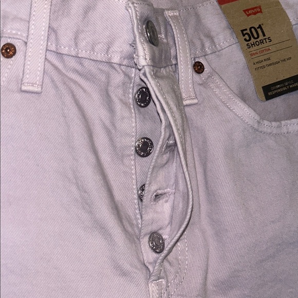 Levi 501 high rise 5 button closure lavender shorts size 28 NWT - Picture 8 of 8